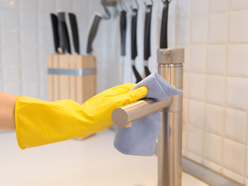 difference between cleaning and sanitizing